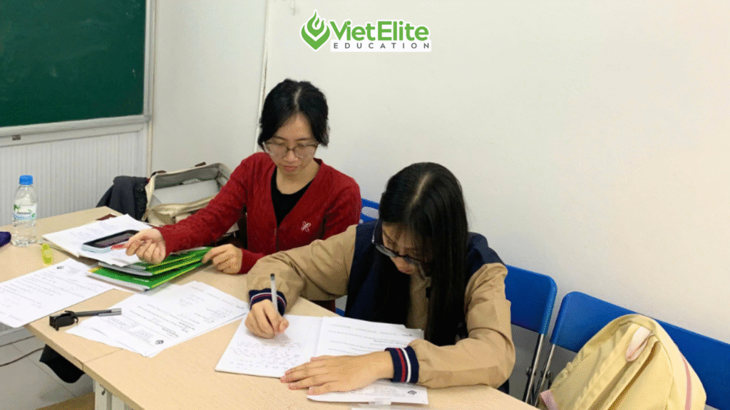 Thầy cô VietElite làm gì để không học sinh nào bị bỏ lại phía sau?