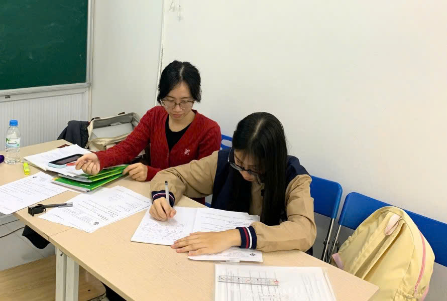 Đồng hành cùng con vững bước trên hành trình mới
