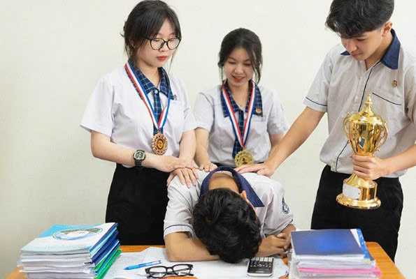 Áp lực lớp 9