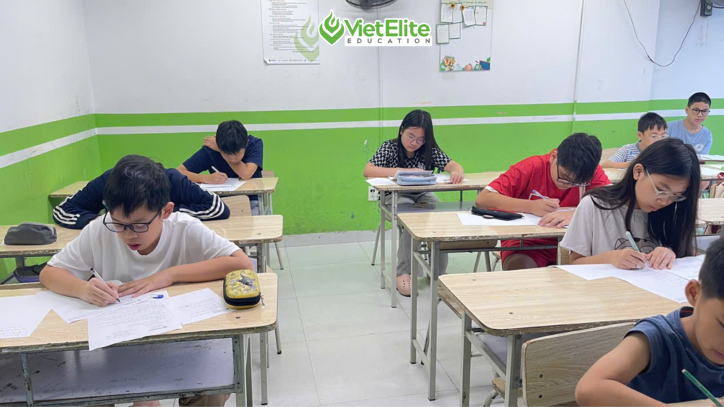 Học sinh tham gia test tập trung tại cơ sở Phạm Tuấn Tài