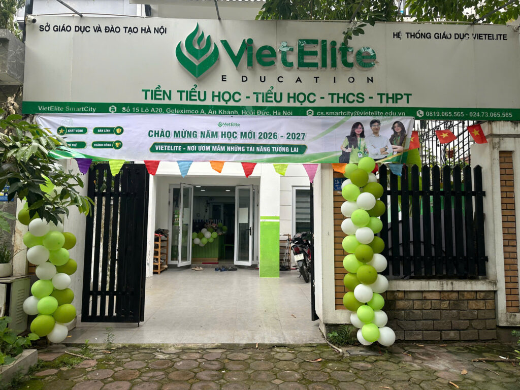 VietElite khai giảng năm học mới