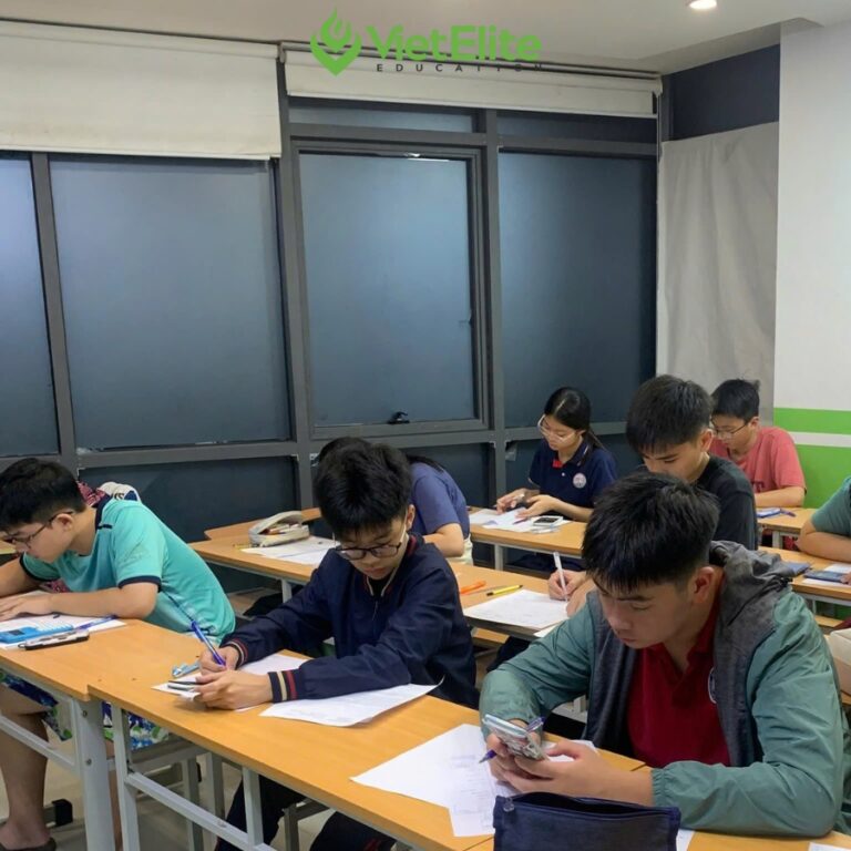 Điểm số chưa nói lên tất cả: 5 điều phụ huynh nên quan sát ở con