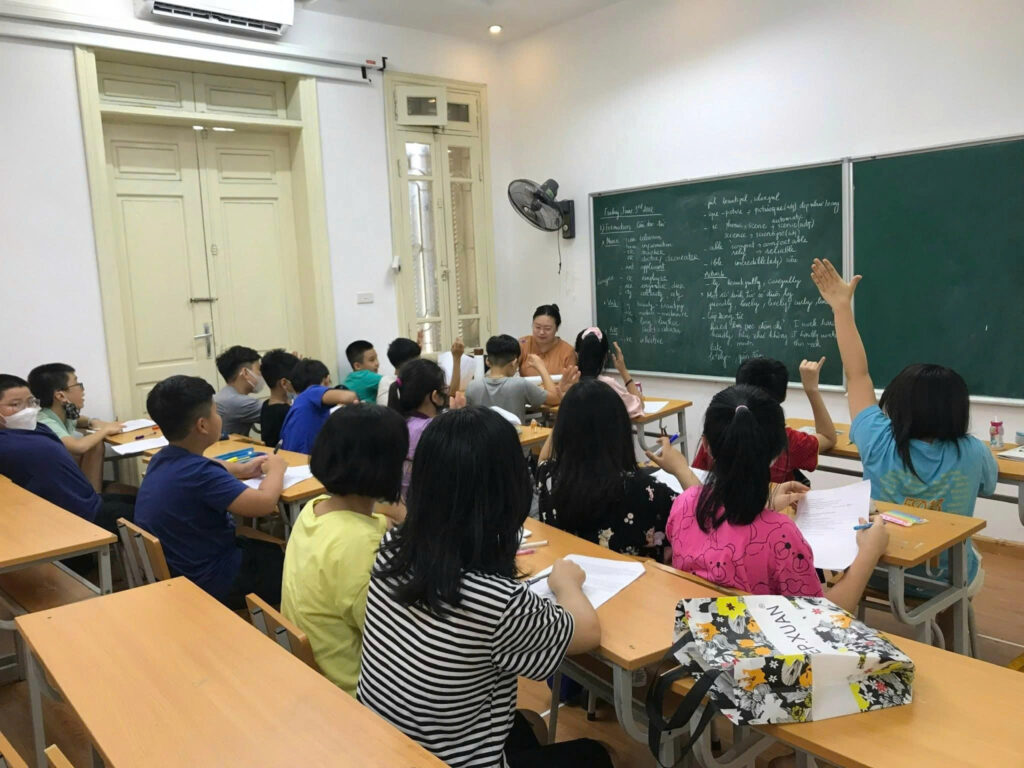 Lớp học tại VietElite Smart City