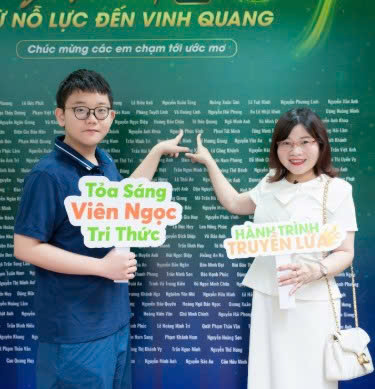 Những khoảnh khắc đáng nhớ tại Lễ vinh danh VietElite Award Season 8.